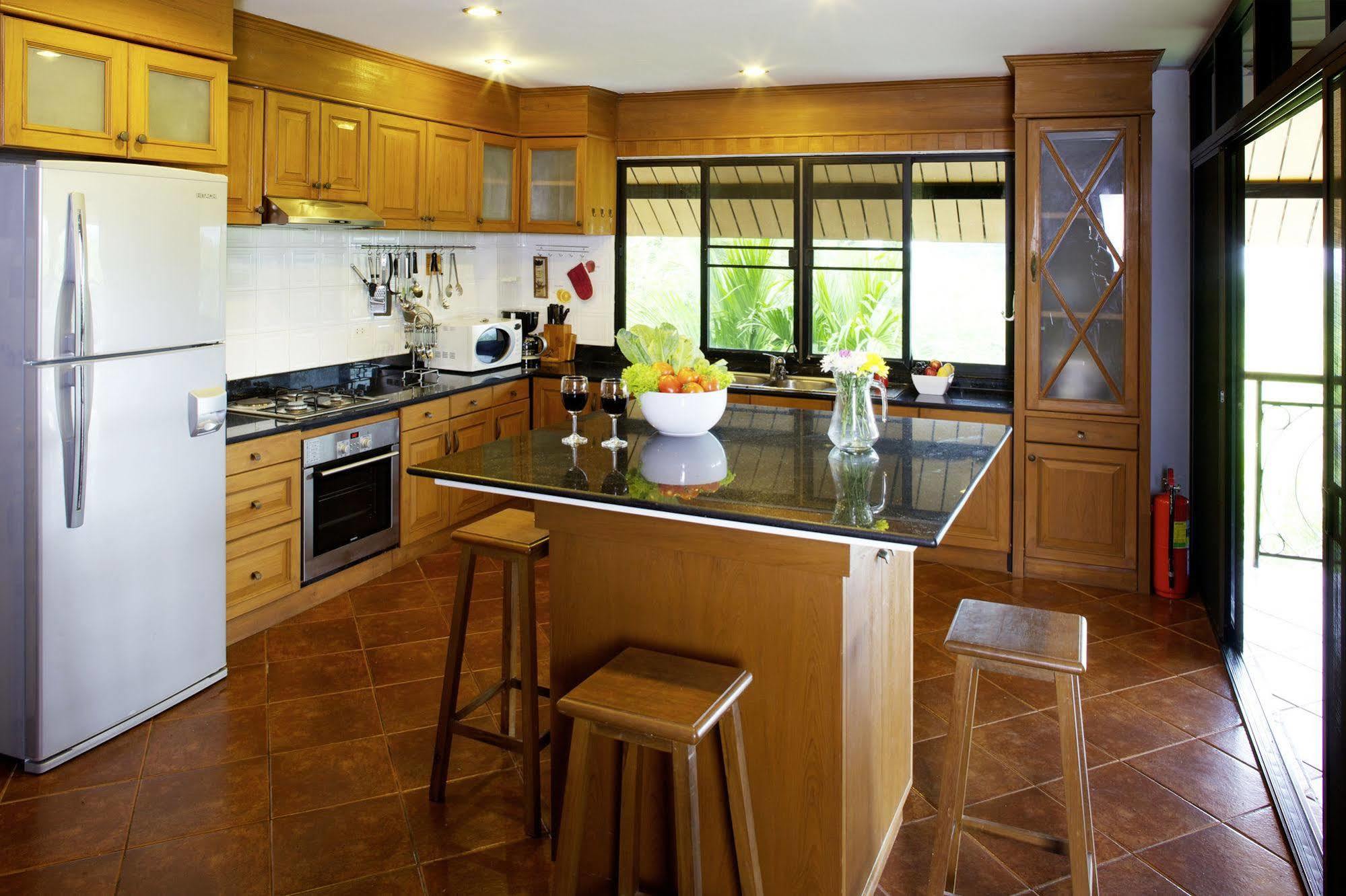 Thara Bayview Villa, Sha Certified Ao Nang エクステリア 写真